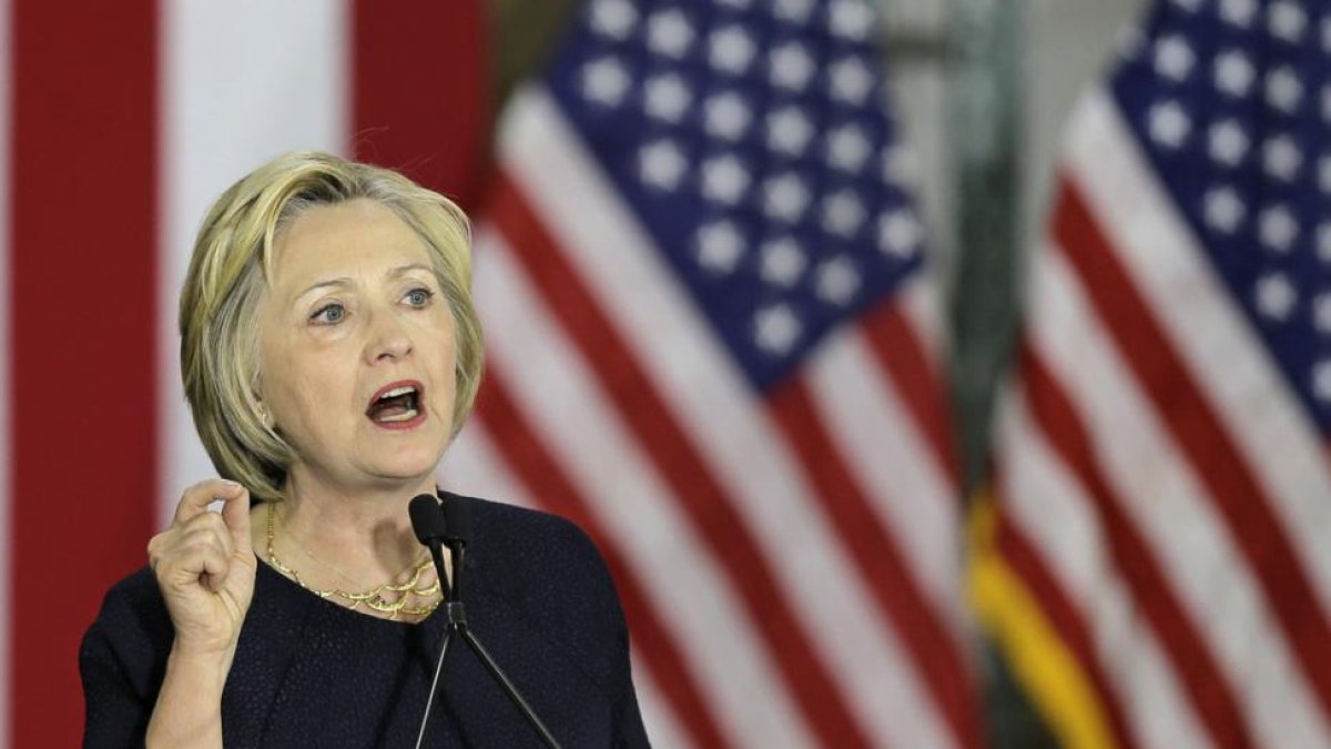 Democratic presidential candidate Hillary Clinton speaks at the Cleveland Industrial Innovation Center, Monday, June 13, 2016, in Cleveland. (AP Photo/Tony Dejak)