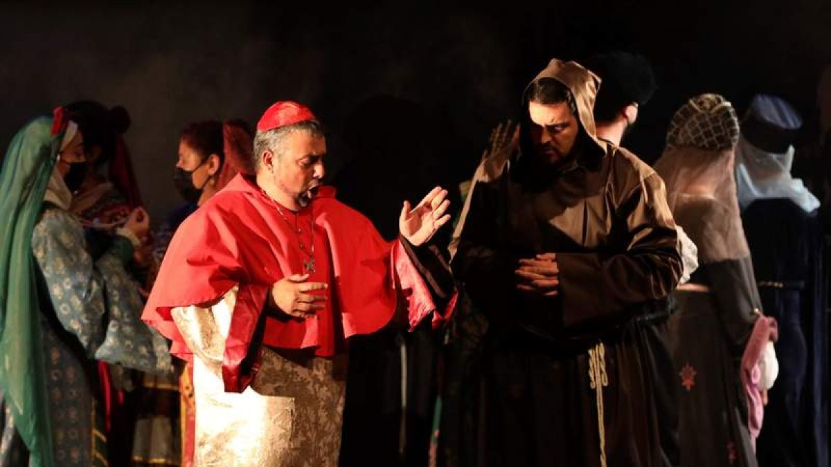 Imagen de la ópera ‘Los Comuneros’ en su representación en Salamanca. EFE