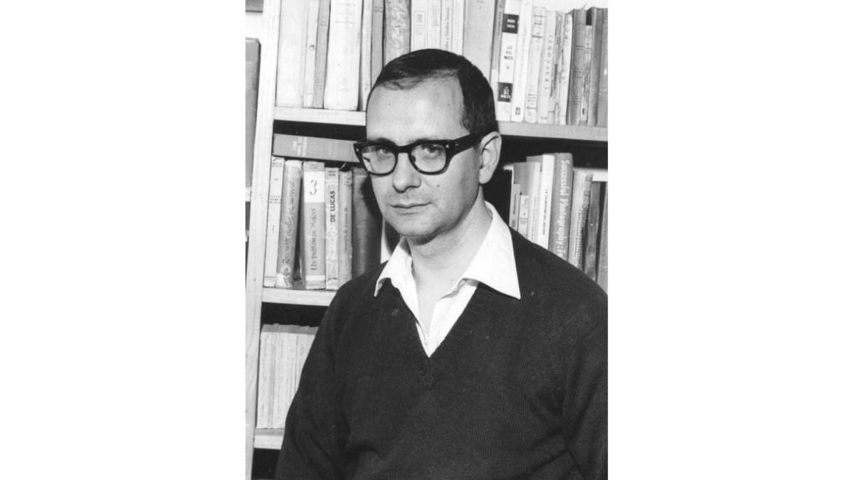 El escritor Jesús Fernández Santos