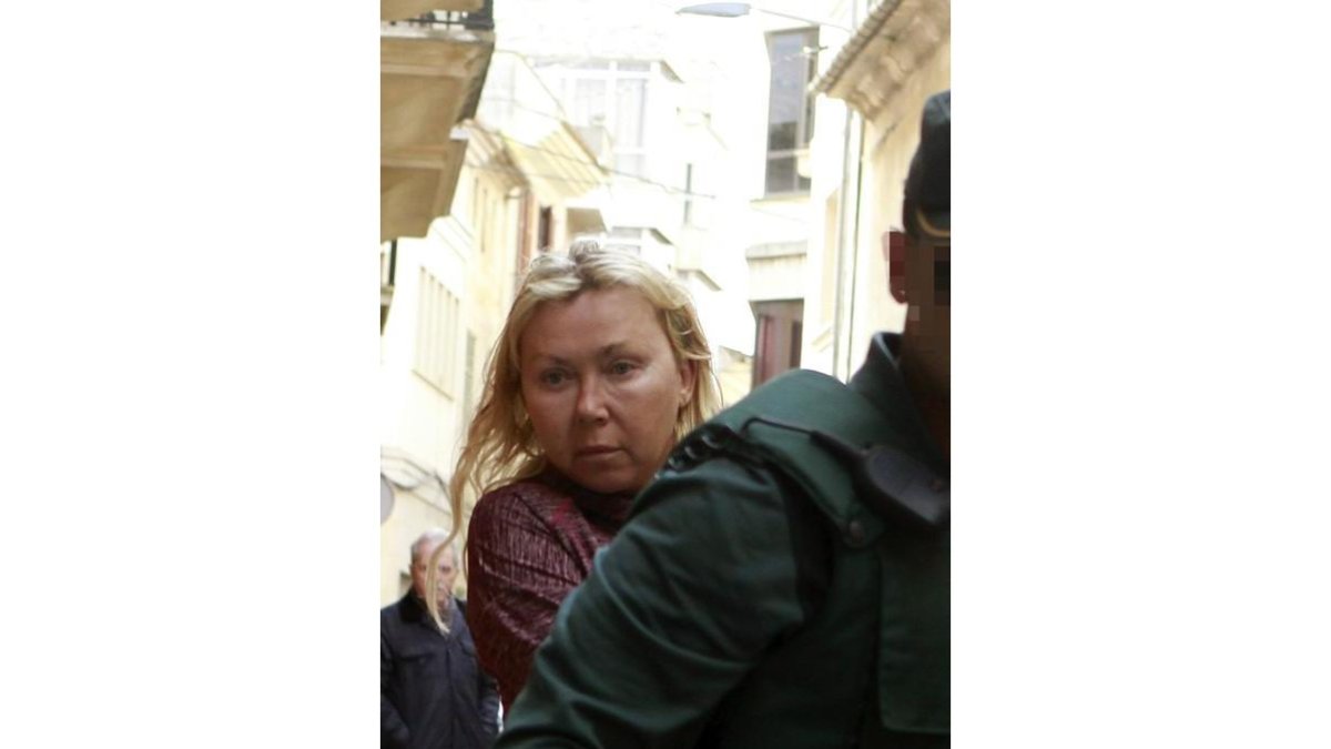 La mujer detenida al pasado viernes como presunta autora de la muerte a cuchilladas de su marido en Cala Millor ha sido puesta a disposición del juzgado de guardia de Manacor.