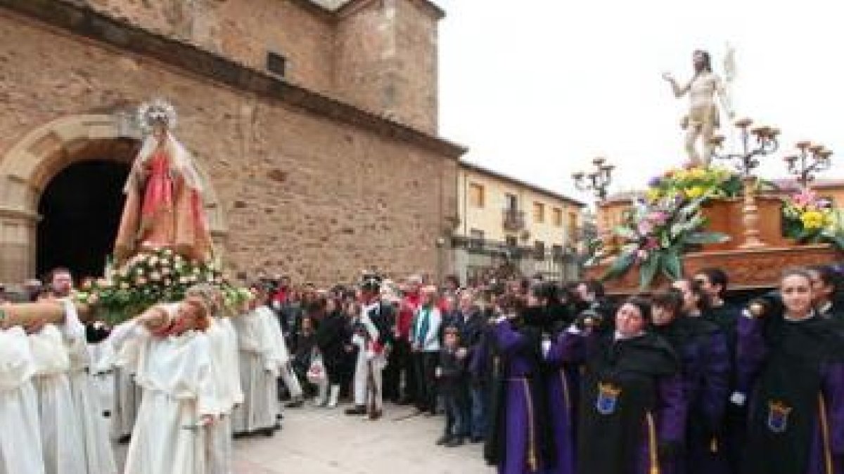 Procesión del resucitado, que se celebra en Astorga.