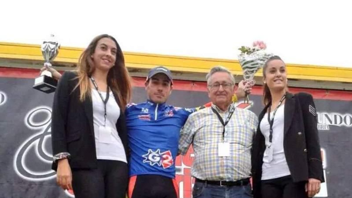 Sergio, con el maillot de los sprints especiales de Comillas.