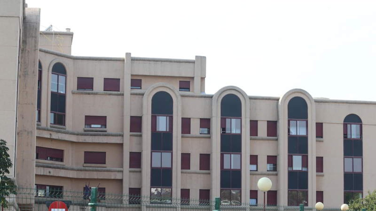 La residencia de personas mayores de Flores del Sil. L. DE LA MATA