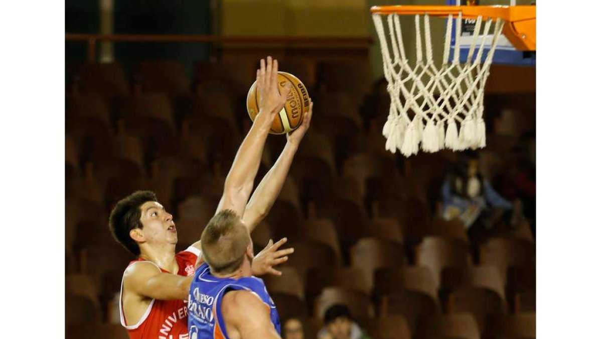 El Fundación Baloncesto León se mostró muy superior.