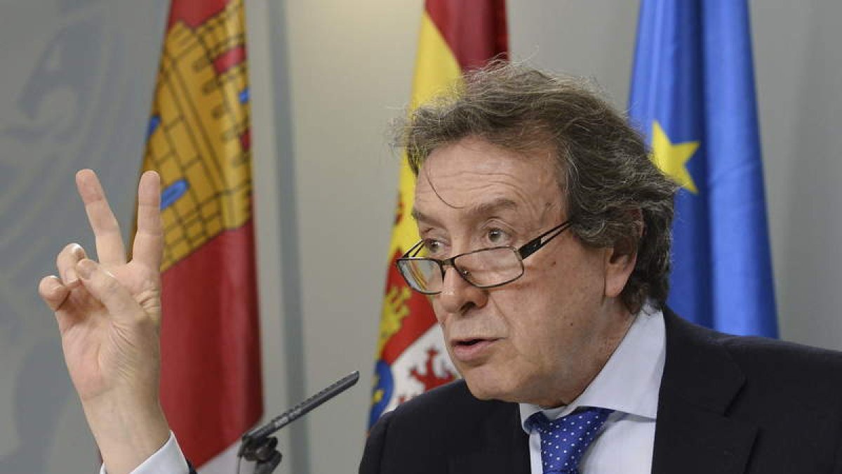 El consejero de la Presidencia y portavoz, ayer, en la rueda de prensa tras el Consejo.
