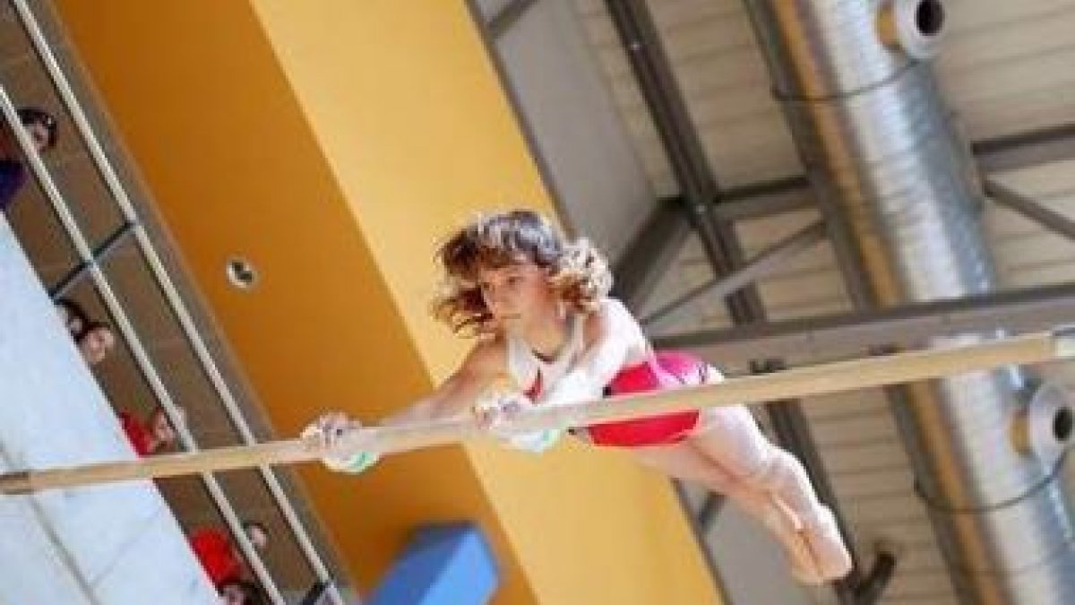 Las gimnastas leonesas dejaron patente su gran nivel y mejoría.