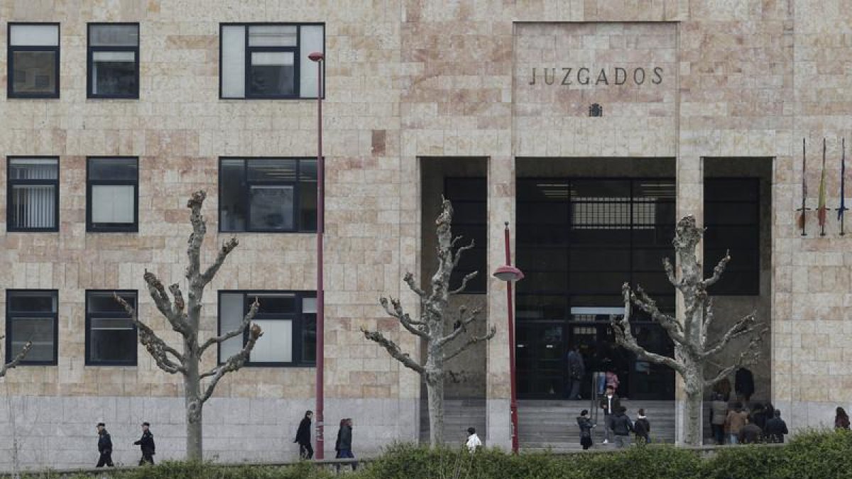 Edificio de los Juzgados en León.