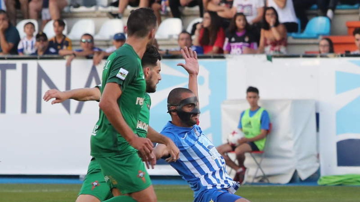 Yuri acabó con molestias el partido de Copa y hoy se valorará su concurso en Madrid. ANA F. BARREDO
