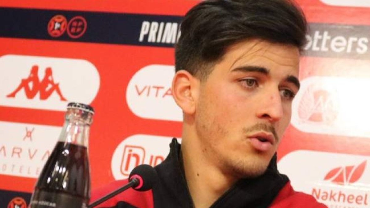 Riki Mangana durante la rueda de prensa ofrecida durante la mañana de ayer. CYDL