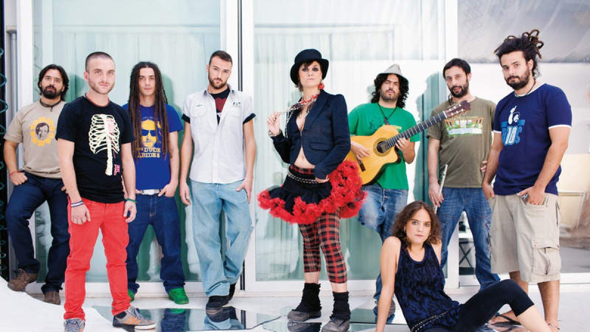 Imagen promocional del grupo Canteca de Macao.