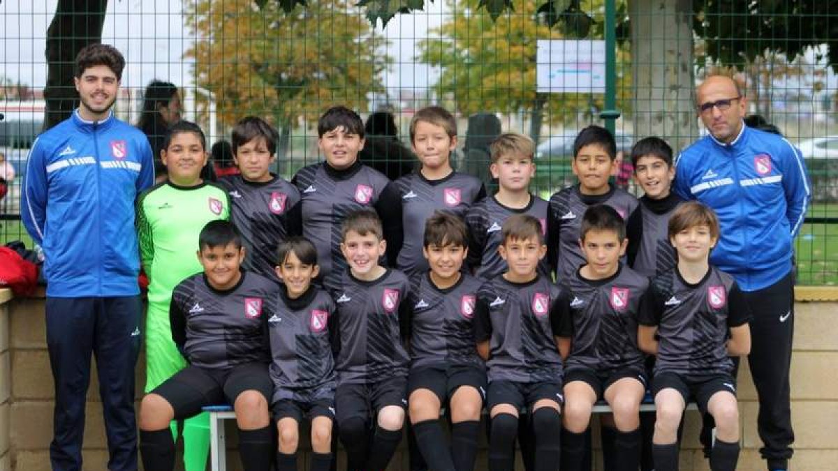 Equipo del CD Ejido B que milita en la 3ª Provincial Alevín. DL