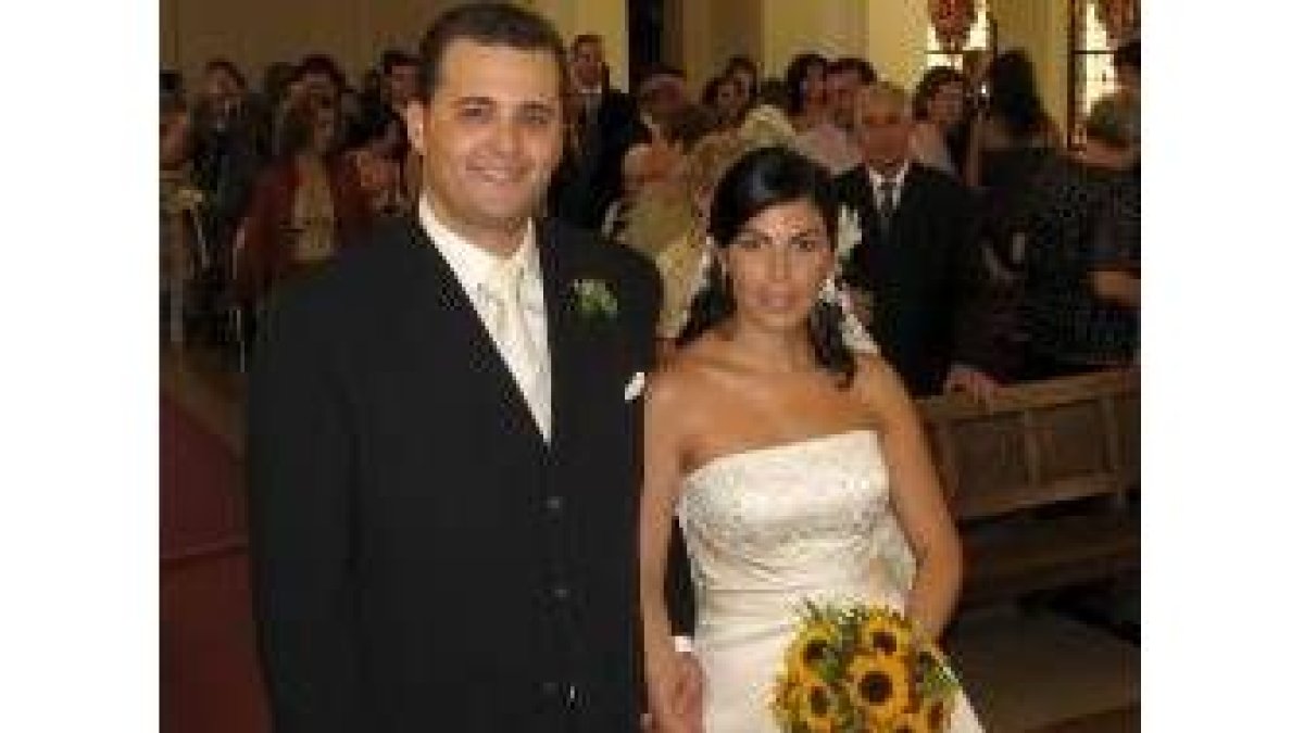 Germán García y Cristina Alonso se dieron el «sí, quiero» en La Asunción