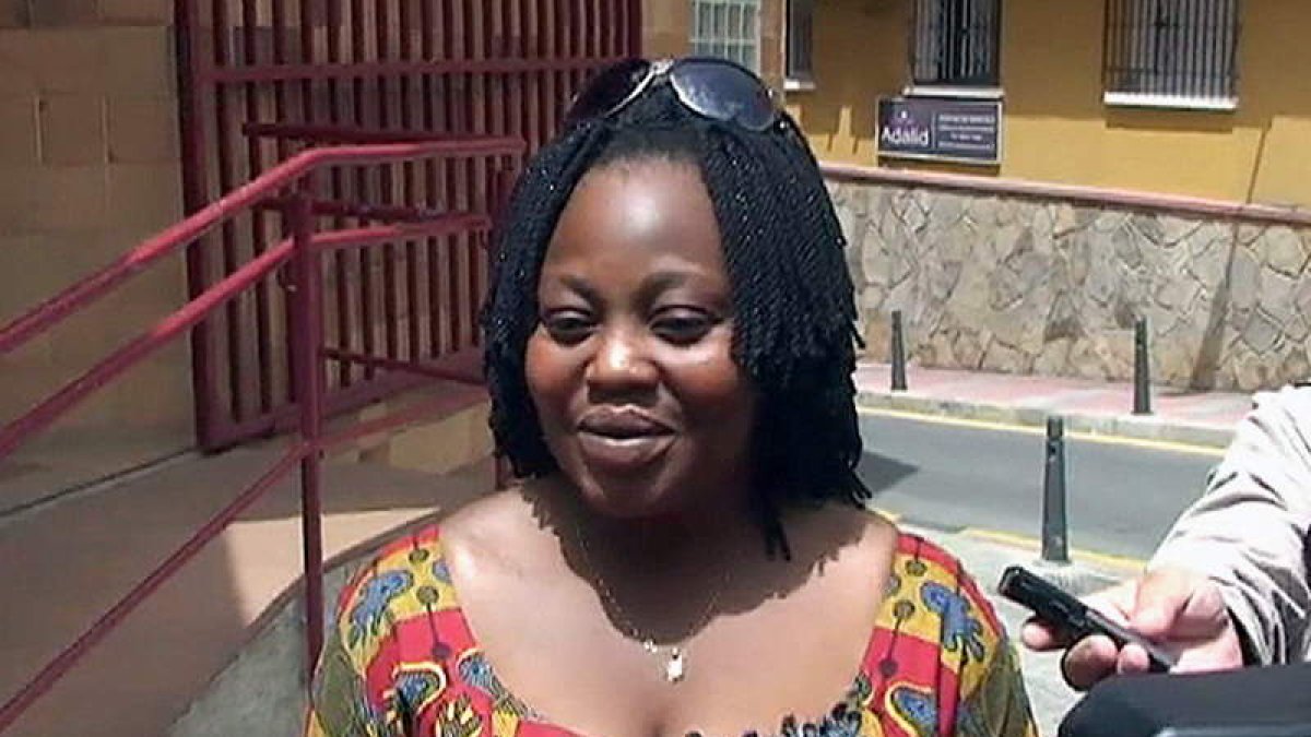 Lucie Ouattara, madre del pequeño Adou.