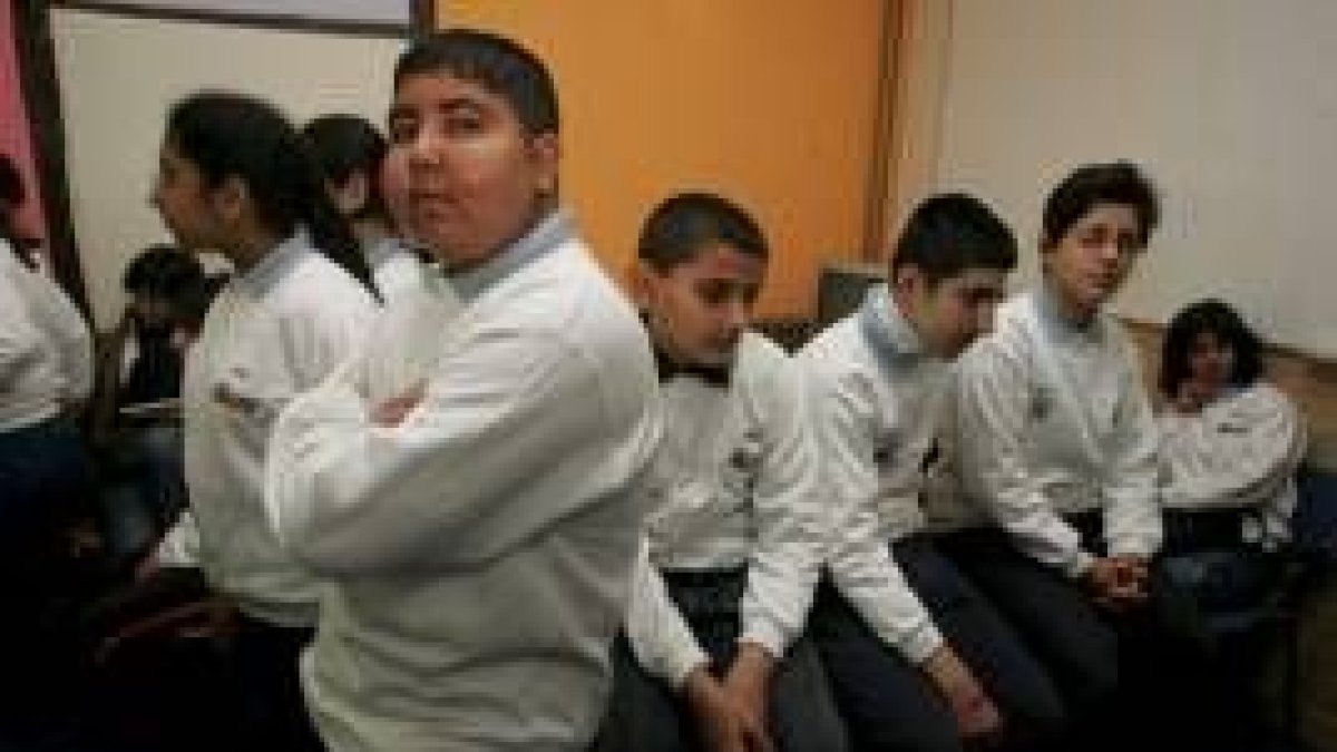 Un grupo de niños iraquíes en la Fundación Carriegos en el 2005