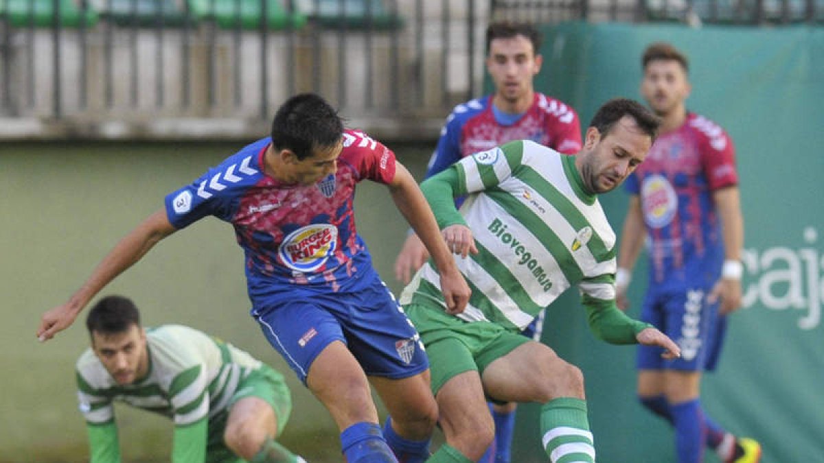 El equipo virginiano se vio superado por el segoviano desde el inicio del partido. KAMARERO