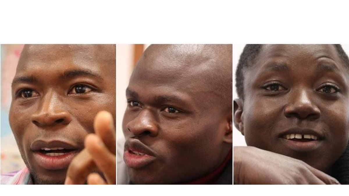 Los tres malienses que burlaron la frontera con Marruecos, Nounkou Togola Karamoko Balo y Oumar.
