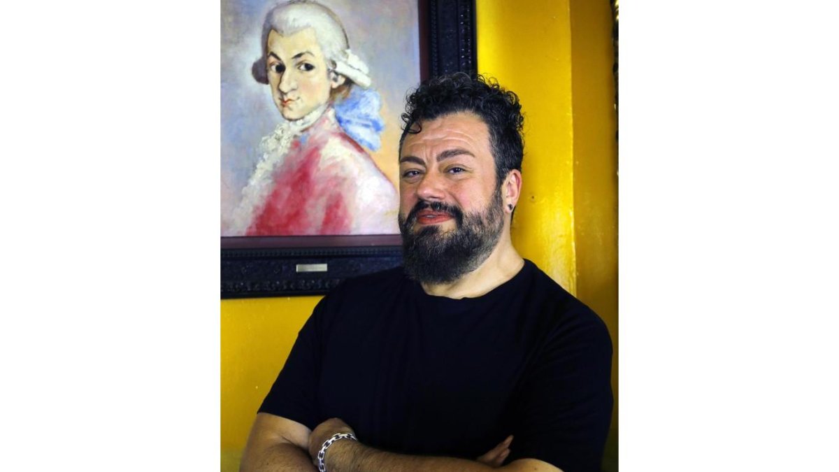 El artista Fran de Gonari. RAQUEL P. VIECO