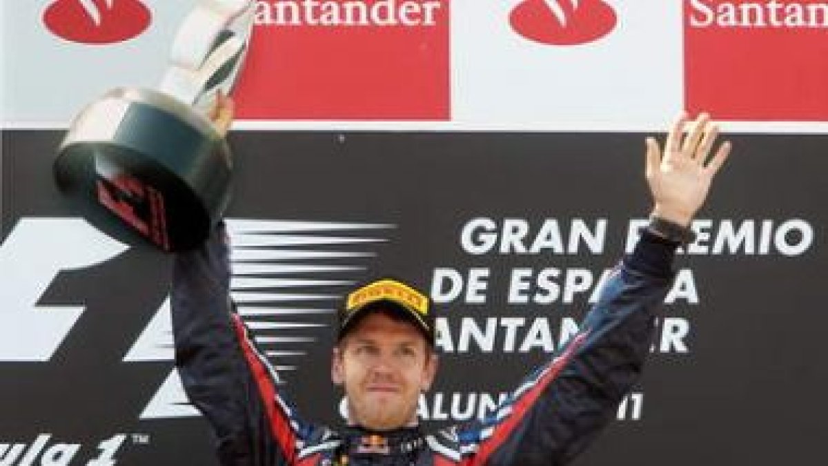 Vettel celebra el triunfo en Montmeló en otra demostración más de la consistencia del Red Bull.