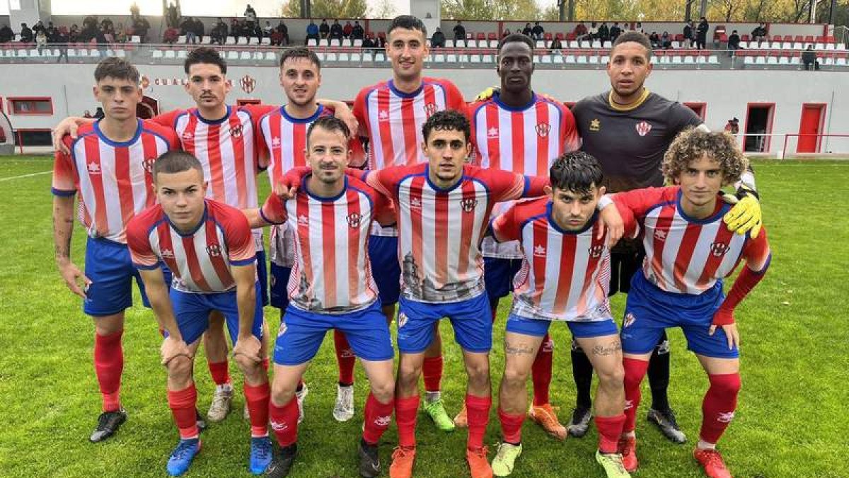 Formación del Atlético Bembibre que se impuso con solvencia al Palencia. ATLÉTICO BEMBIBRE