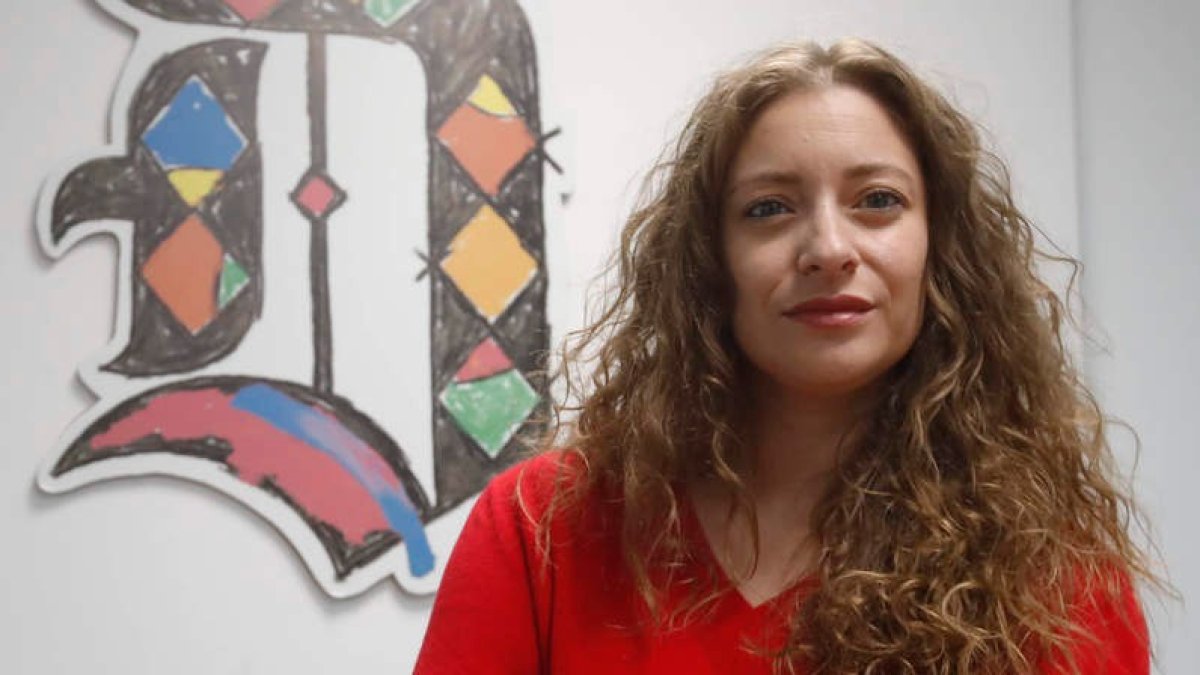 Ester Muñoz ha pasado a sentarse en la segunda fila del Congreso, detrás de Feijóo. RAMIRO