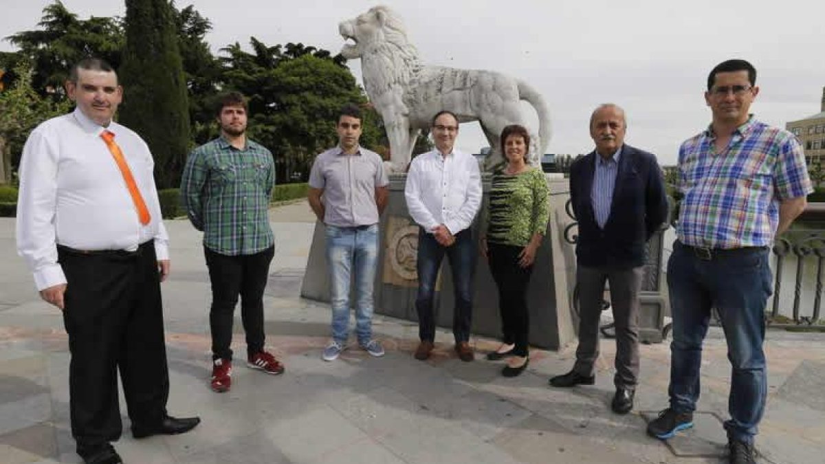 Tomás Arconada, Pedro Gómez, Javier Castañeda, Jesús Cuevas, Nélida de Andrés, Miguel Ángel García y Alberto Sánchez. RAMIRO