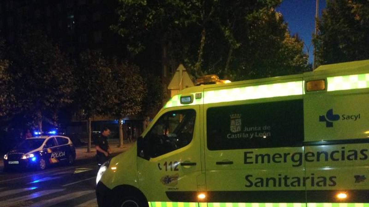 Las asistencias atendieron a los heridos y la policía restableció la calma en el barrio. M.A.Z.