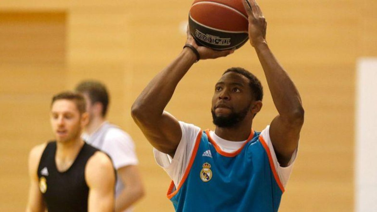 Randle, en su primer entrenamiento con el Madrid.