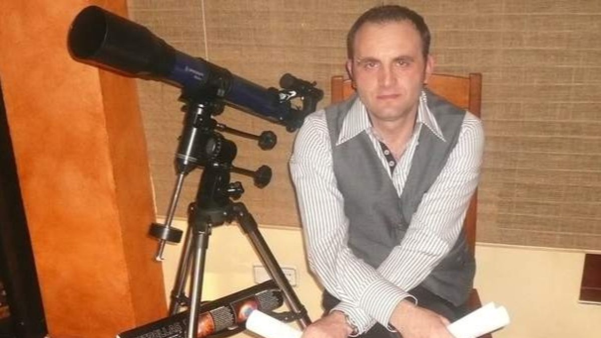 Antonio Galeote, de la Asociación Astronómica del Bierzo. DL