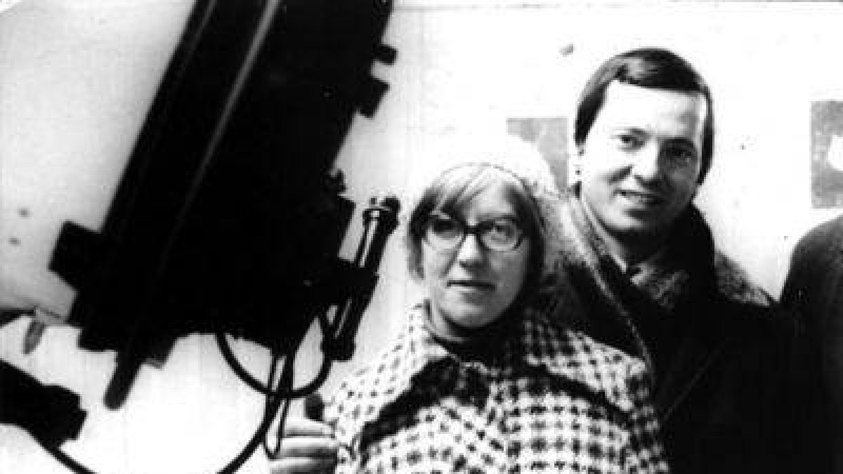Svetlana Gerasimenko y Klim Churyumov, codescubridores del comet 67P, fotografiado en 1975 con un telescopio fotográfico Zeiss en Dushanbe, Tayiskistán.