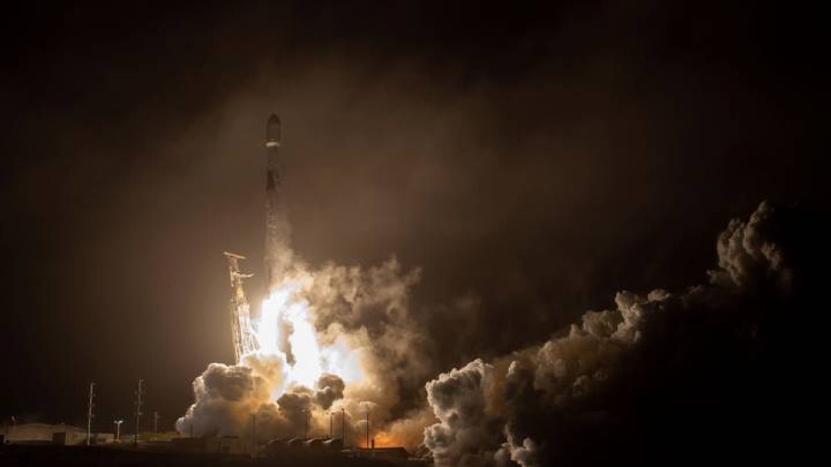 La nave espacial tiene que chocar con un asteroide en otoño de 2022.