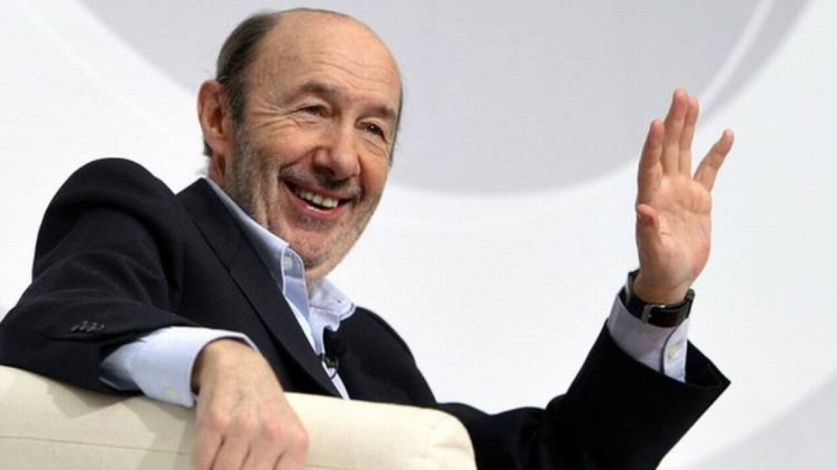Alfredo Pérez Rubalcaba, el sábado, en una conferencia organizada por la Fundación Ramón Rubial, en San Sebastián.