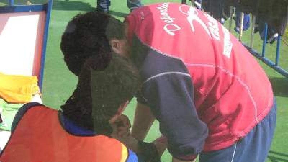 David Malo, atendido en la mañana de ayer tras sufrir el golpe en el tobillo izquierdo.