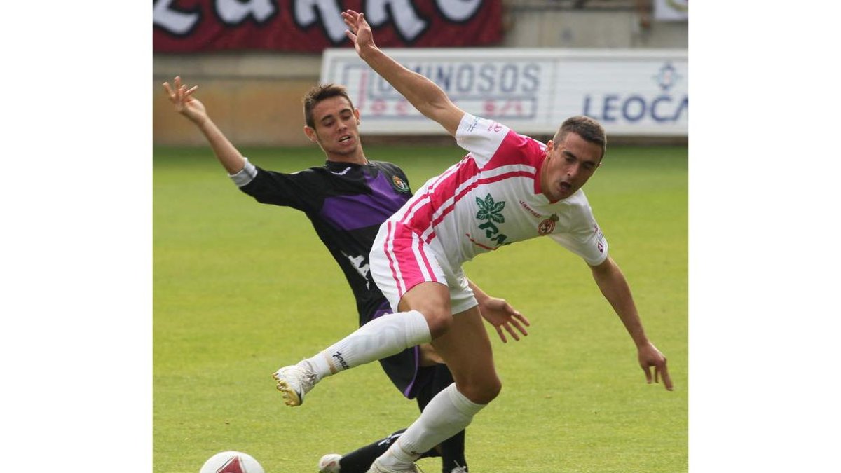 Mario Villar confía en remontarle los tres puntos al Burgos.