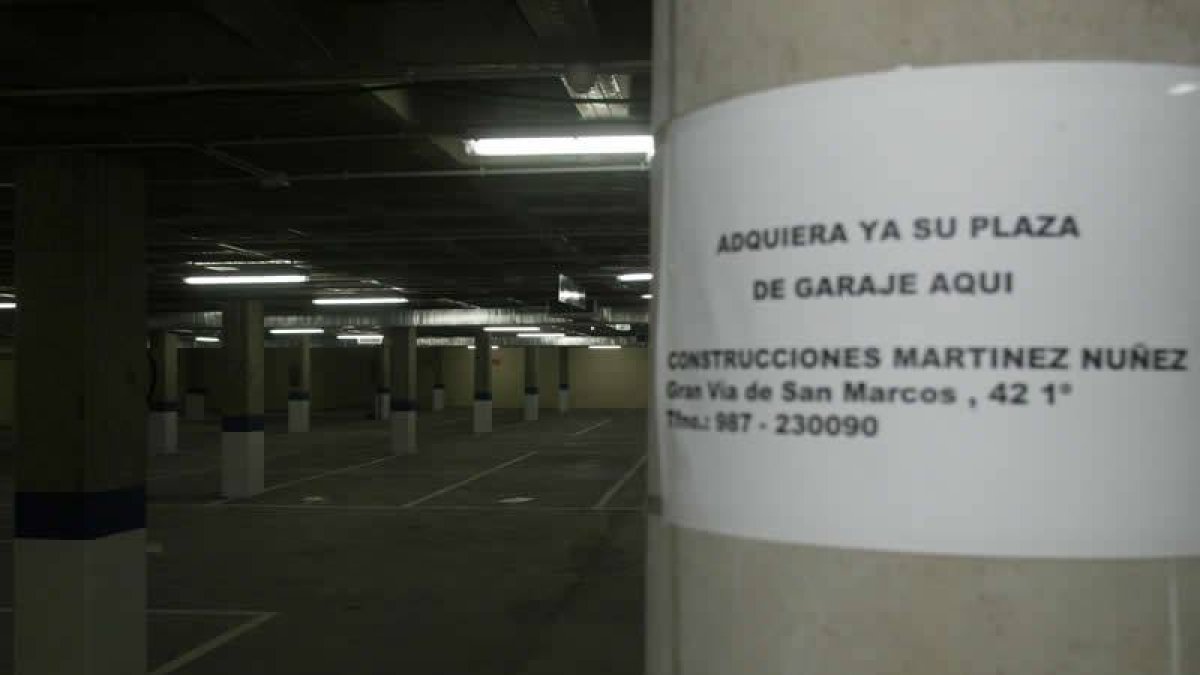 El aparcamiento fue abierto en el 2002 y ahora se hace cargo el Ayuntamiento.