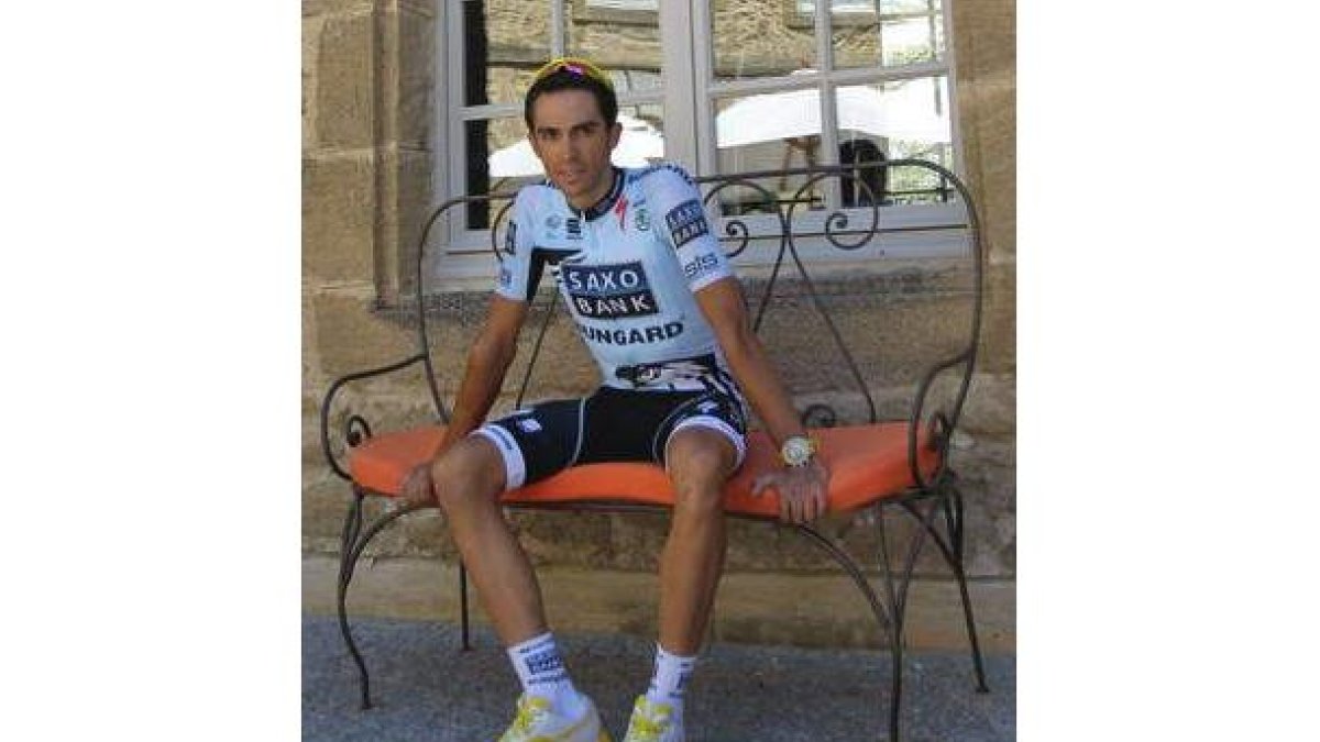 Alberto Contador, durante la segunda jornada de descanso del Tour de Francia, a la espera de los Alp