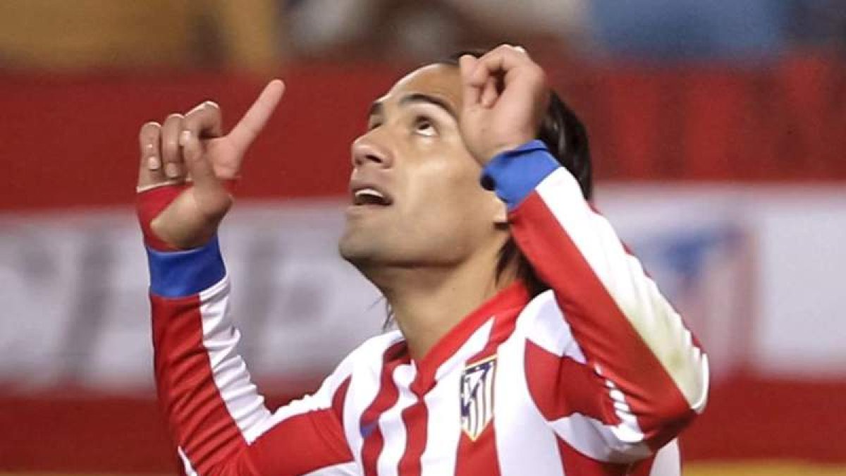 Falcao celebra el primer gol del Atlético de Madrid ante el Málaga.
