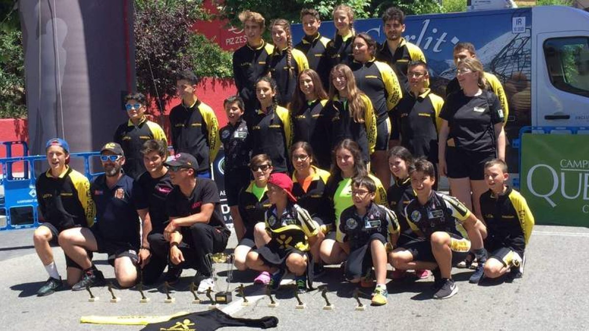 El equipo leonés al completo fue el gran triunfador en la Copa con doce medallas. DL