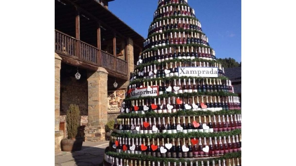 El árbol del amor del Palacio de Canedo.