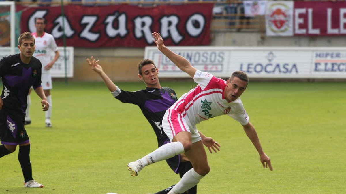 Mario Villar, en un partido de la temporada pasada con la camiseta de la Cultural.