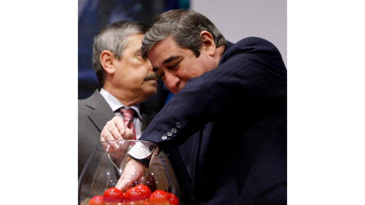 El presidente del Deportivo, en el sorteo de la Copa del Rey.