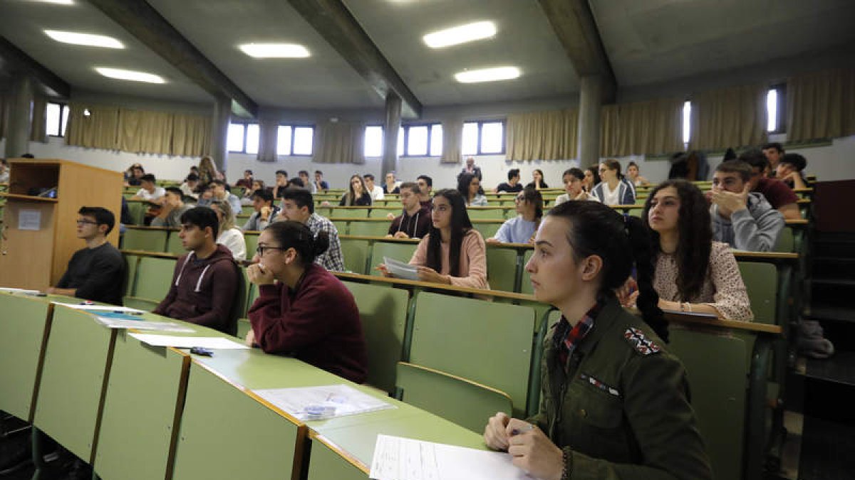 Los leoneses se examinaron esta semana de la Ebau. MARCIANO PÉREZ
