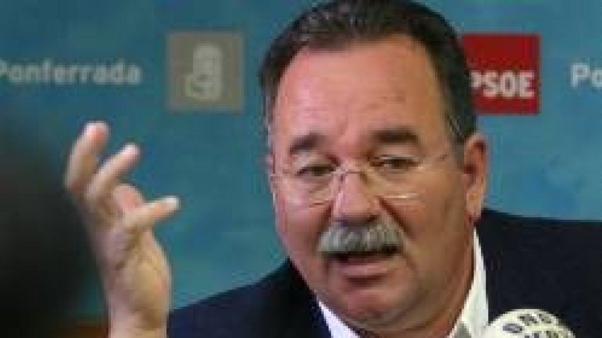 Saavedra dice que su viaje a Oviedo no tenía interés mediático