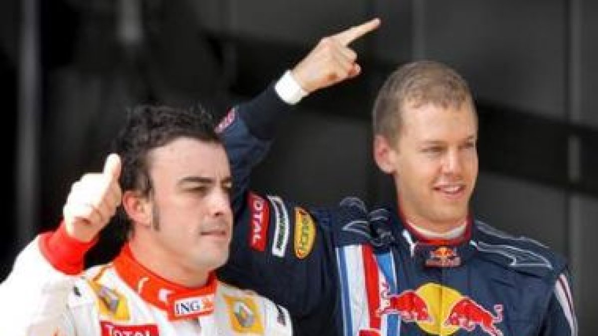 Alonso y Vettel celebran su clasificación en el GP de China