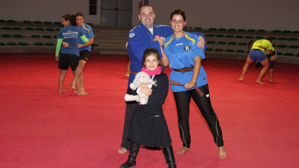 El reto solidario llevará al Luchódromo lo mejor de los cintos.