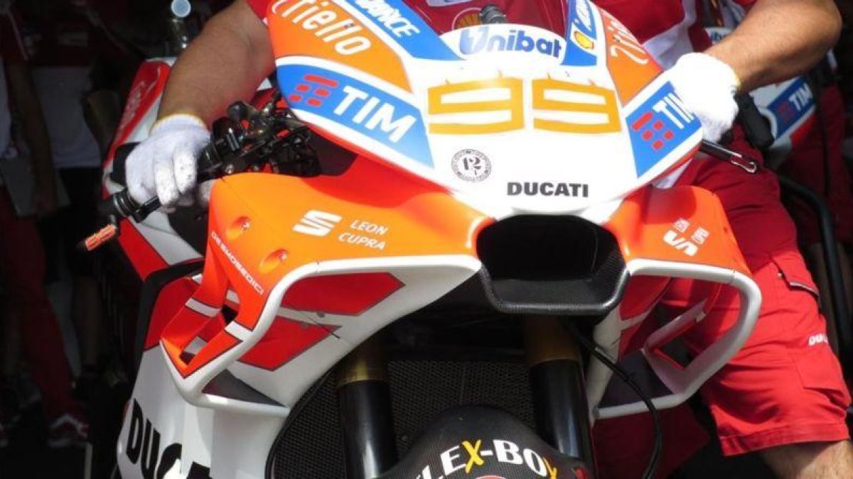 Esta es la nueva y aparatosa cúpula de la Ducati de Jorge Lorenzo.