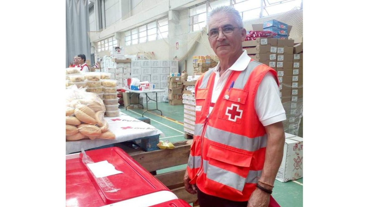 Benjamín Liñán Liñán es voluntario de Cruz Roja de La Bañeza. CRE