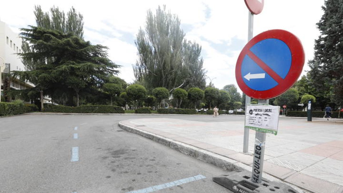 Señalización en el parking de Santa Nonia.RAMIRO