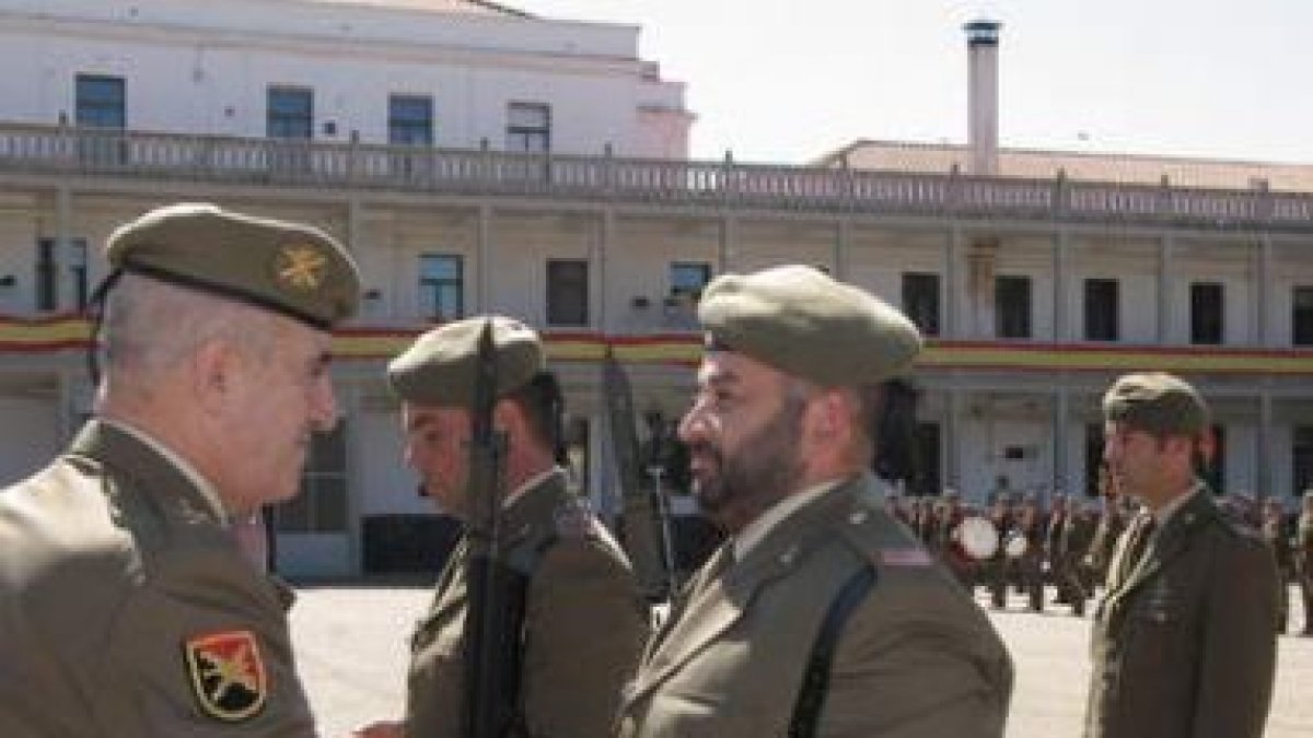 Un instante del homenaje a los caídos
