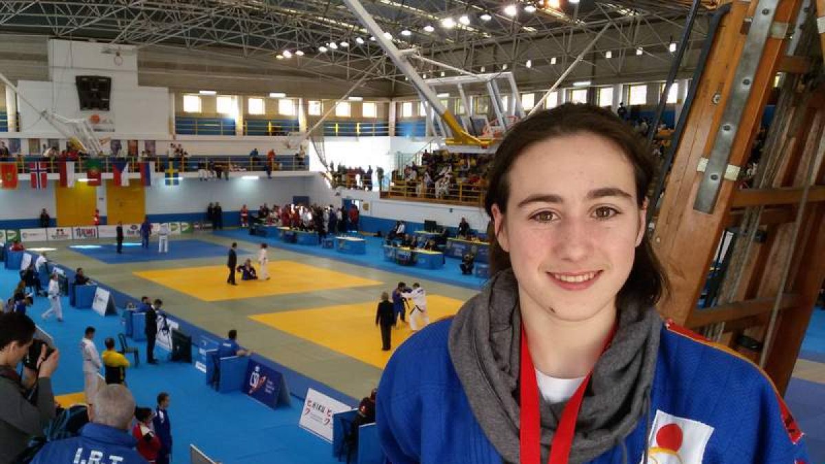 Daniela Agudo firmó una brillante actuación en su primera participación en la Cadet European Cup. DL