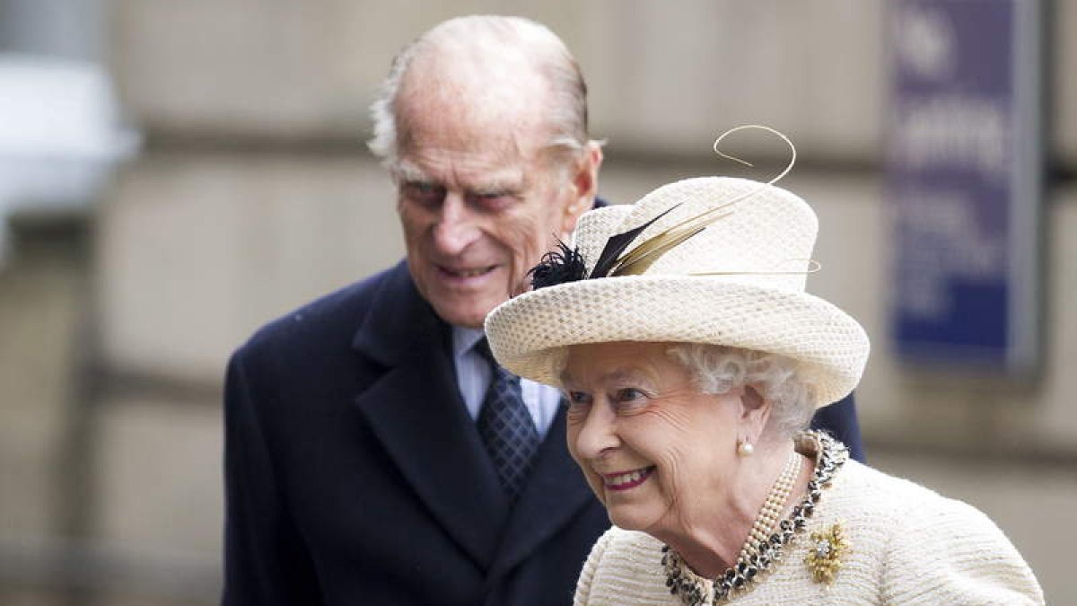 La reina Isabel de Inglaterra y su marido, el duque Felipe de Edimburgo, el pasado 20 de marzo en Londres.